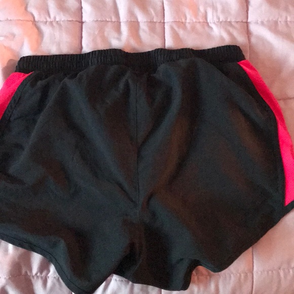Under Armor Running Shorts - Picture 2 of 2